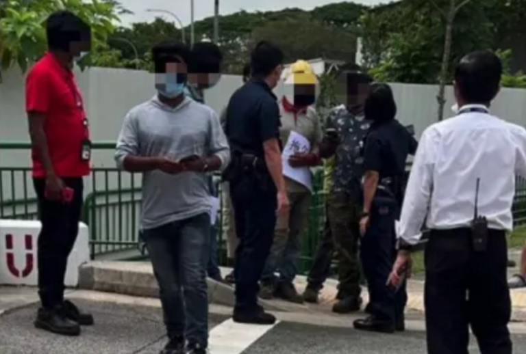 "எங்களுக்கு சம்பளம் வேண்டும்" - போராட்டத்தில் குதித்த ஊழியர்கள் - சிங்கப்பூரில் பரபர : workers demanding salaries public assembly